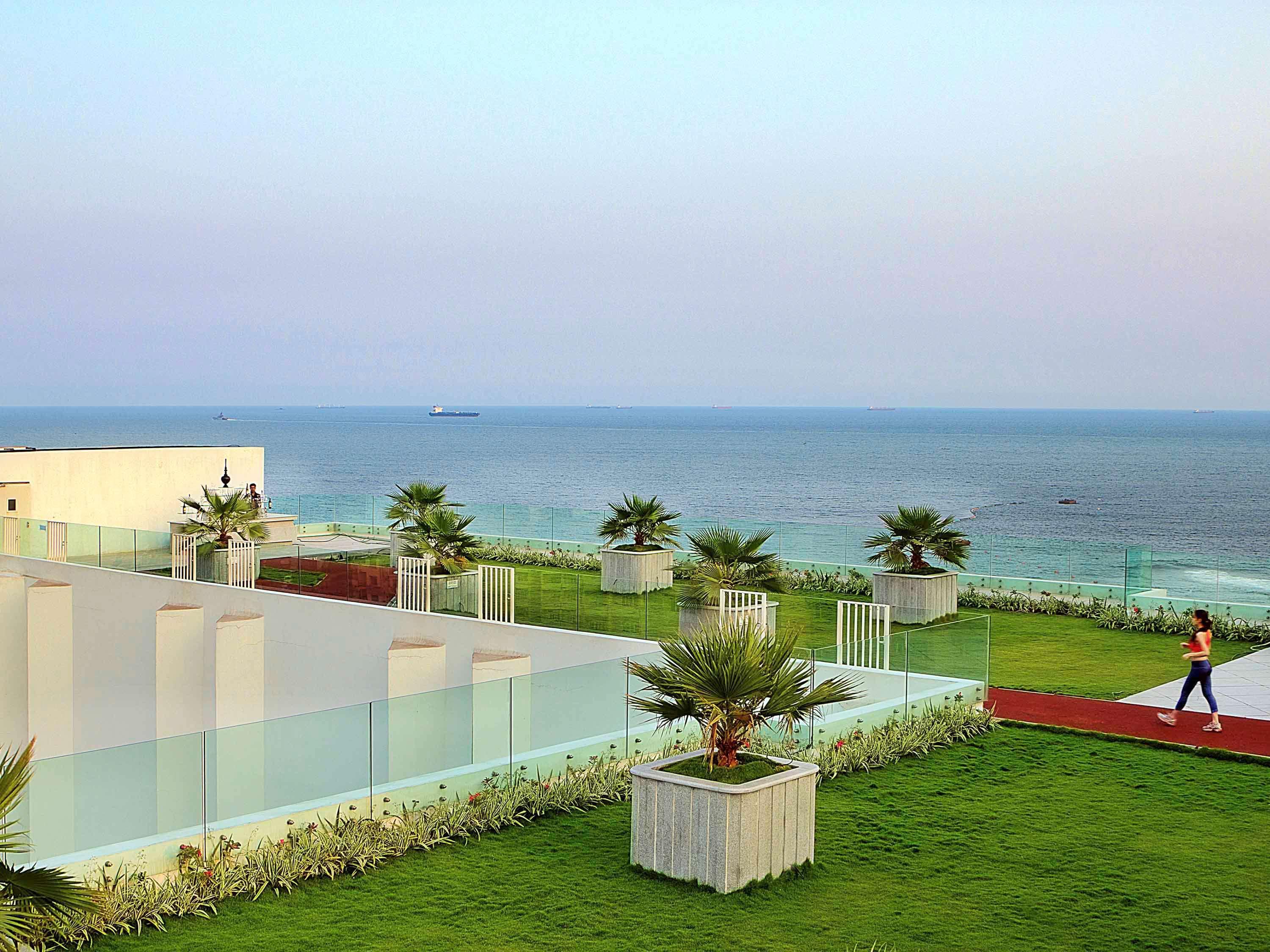Novotel Visakhapatnam Varun Beach Экстерьер фото The Westin La Paloma