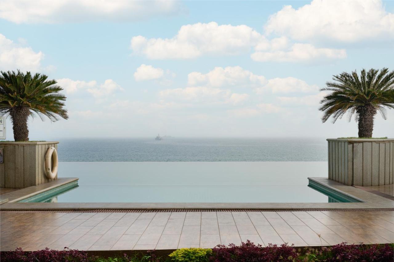 Novotel Visakhapatnam Varun Beach Экстерьер фото